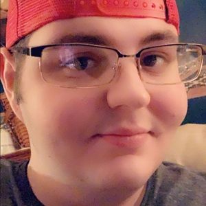 Meet your Posher, Elijah